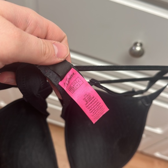La Senza Black Bra 🖤 - Picture 3 of 3